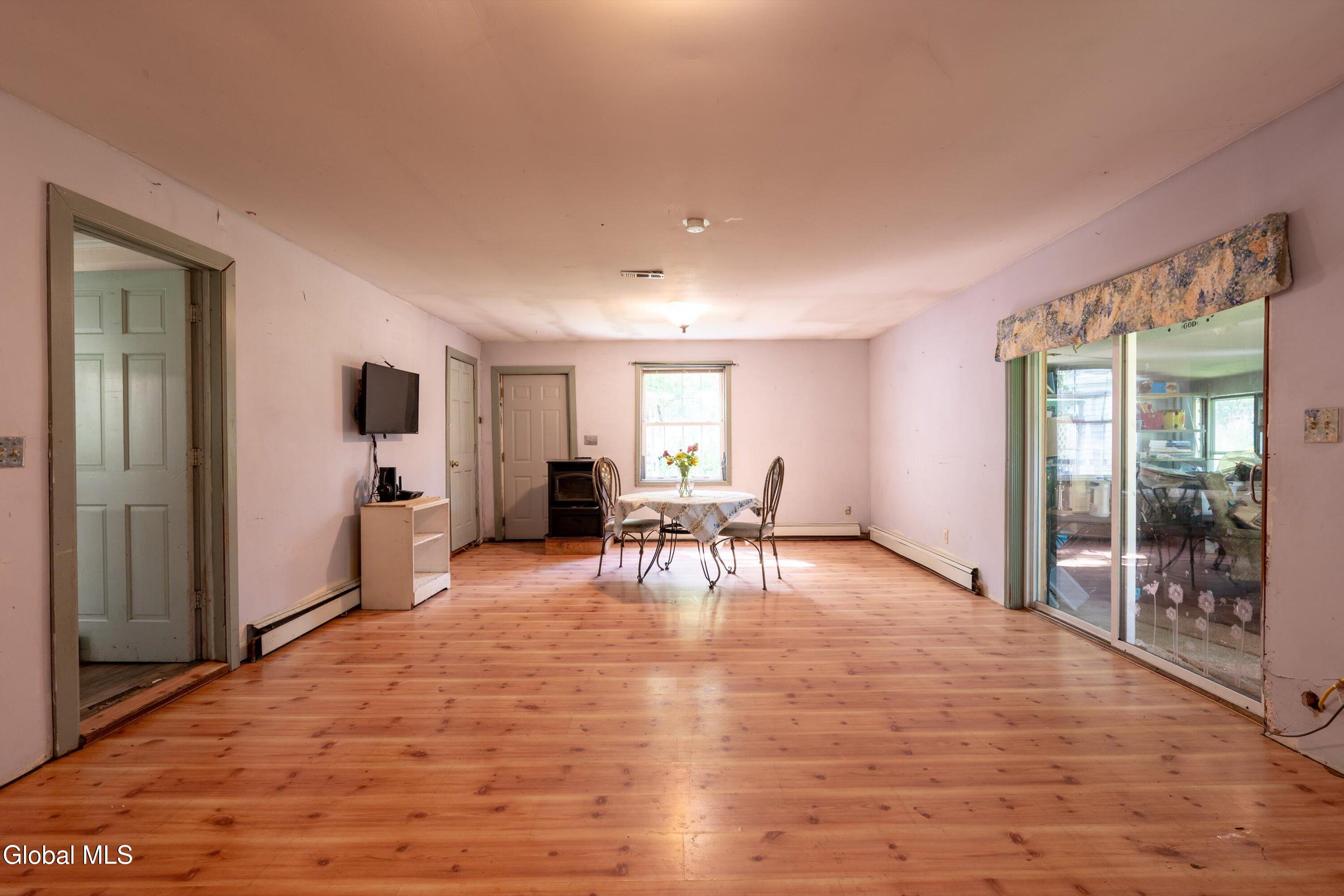 346 Church Road Glenville, NY 12302 - Photo 5 of 14 Living Room / Dining Area