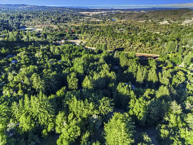 $2,500,000 | 12 Montecito Road, Woodside, CA 94062