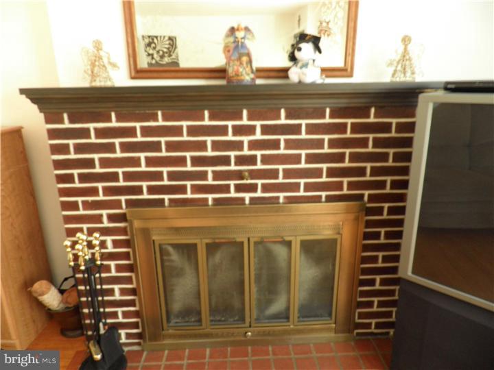 75 Blackwell Road Pennington, NJ 08534 - Photo 6 of 15 Gallery Image 6