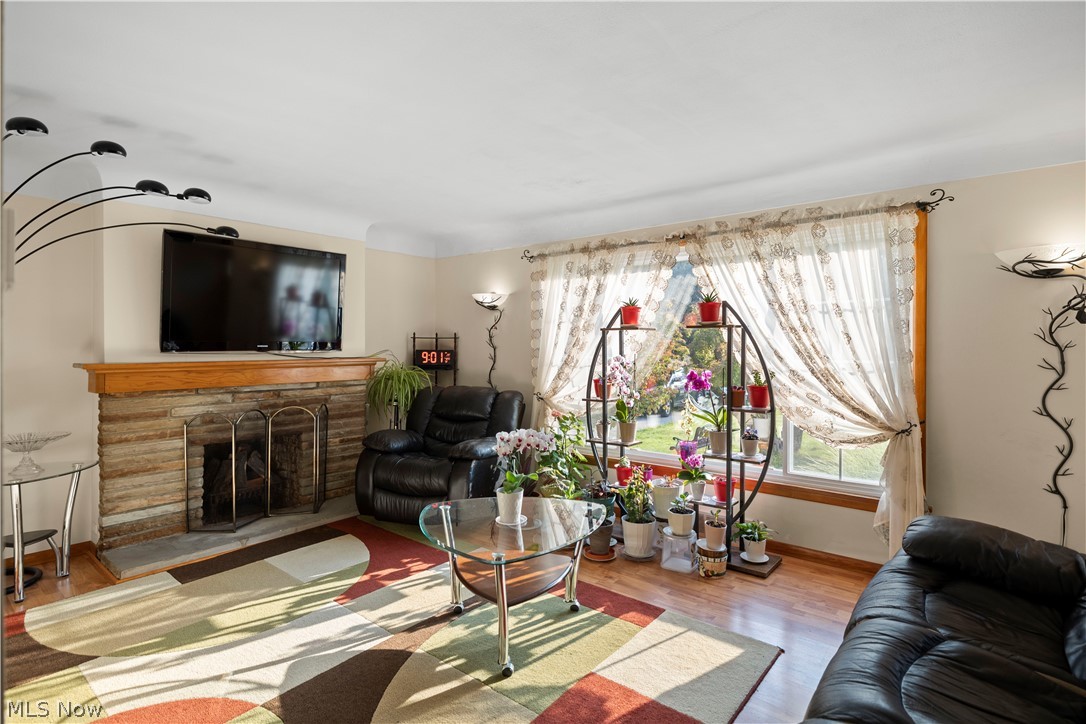 526 Trebisky Road Cleveland, OH 44143 - Photo 2 of 22