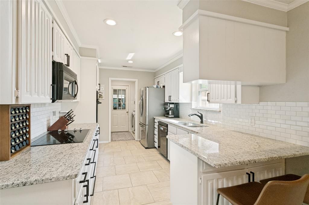 1805 Timbercreek Road Benbrook, TX 76126 - Photo 12 of 27