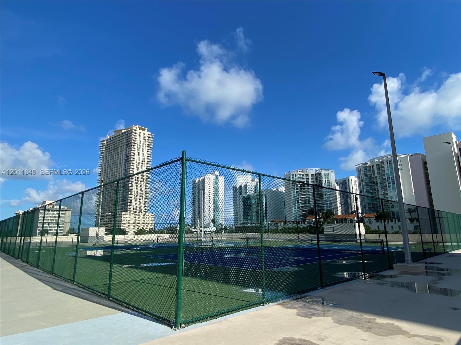17011 North Bay Road, Unit 918 Sunny Isles Beach, FL 33160 - Photo 20 of 21 a view of a balcony