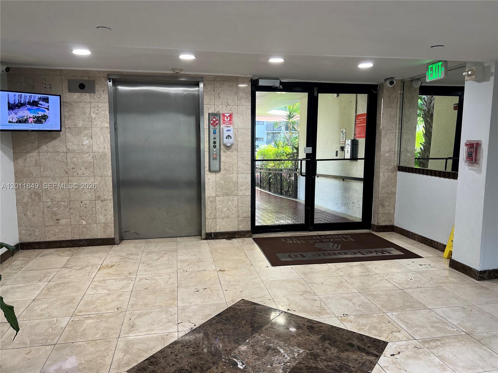 17011 North Bay Road, Unit 918 Sunny Isles Beach, FL 33160 - Photo 6 of 21 a view of an entryway