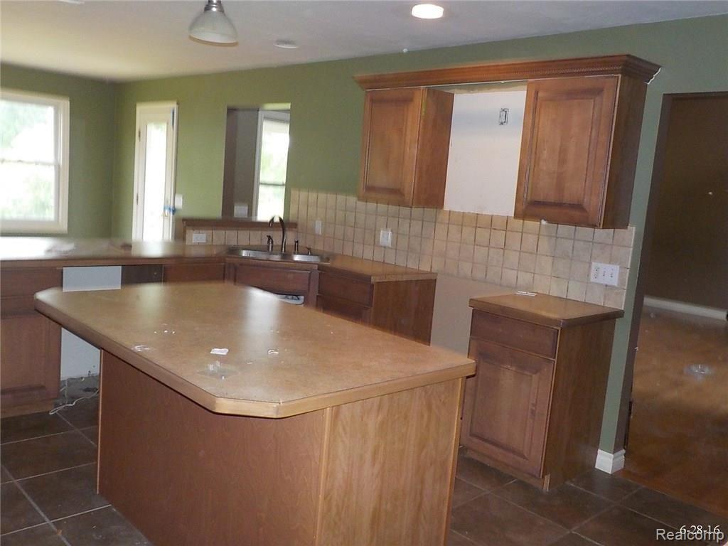 14184 McCaslin Lake Road Linden, MI 48451 - Photo 20 of 29 DSCN9003.JPG