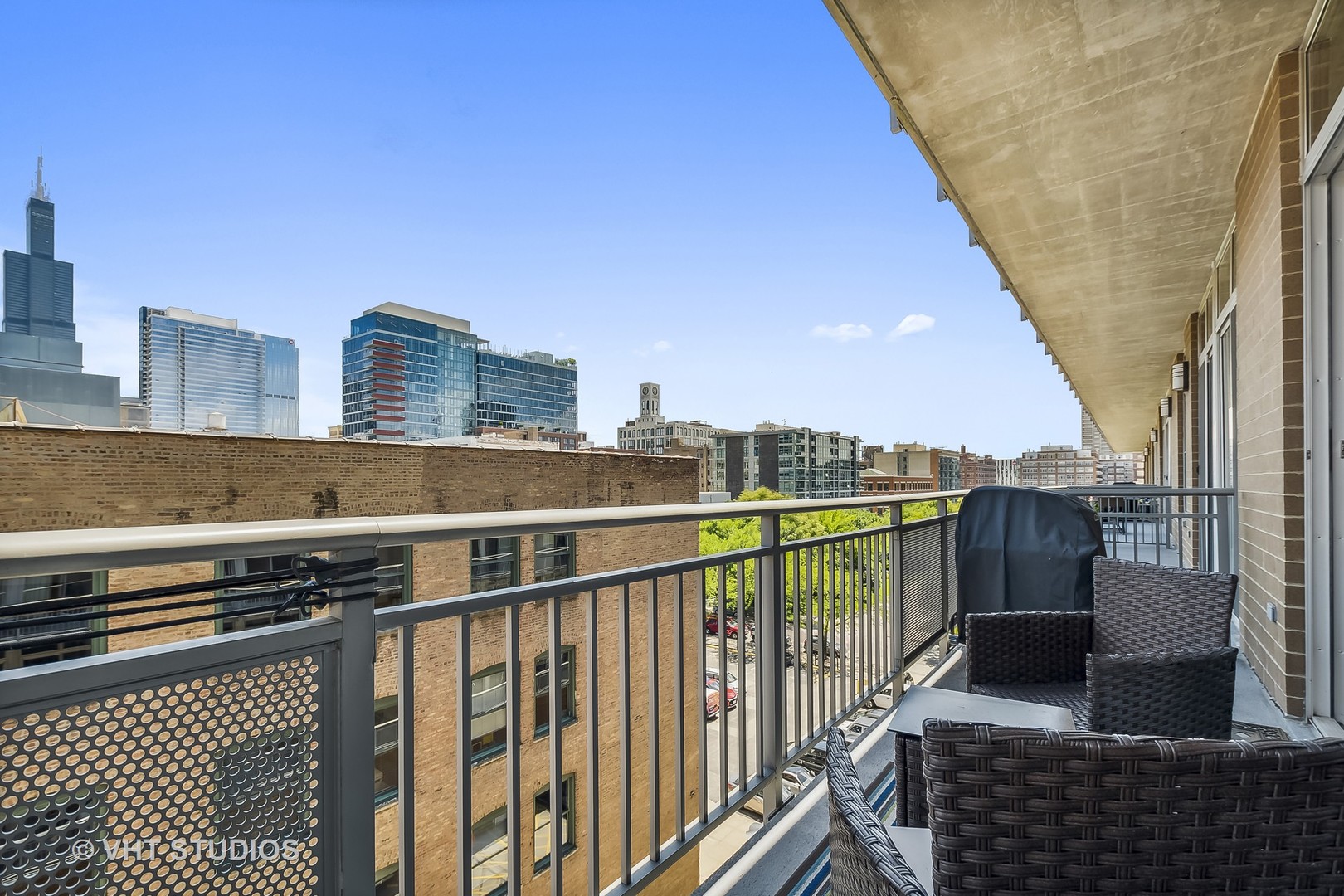 111 South Morgan Street, Unit 620 Chicago, IL 60607 - Photo 11 of 13 a view of city from balcony