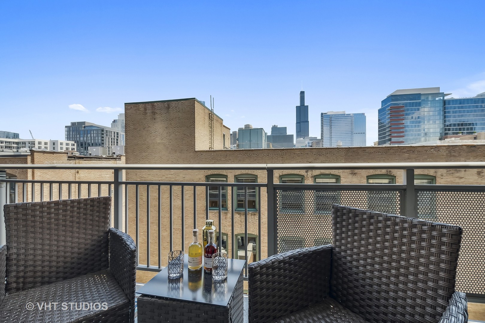 111 South Morgan Street, Unit 620 Chicago, IL 60607 - Photo 10 of 13 a view of a balcony with city view