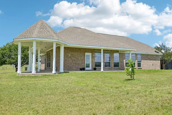 $899,000 | 346 Southeast County Road 0090, Kerens, TX 75144