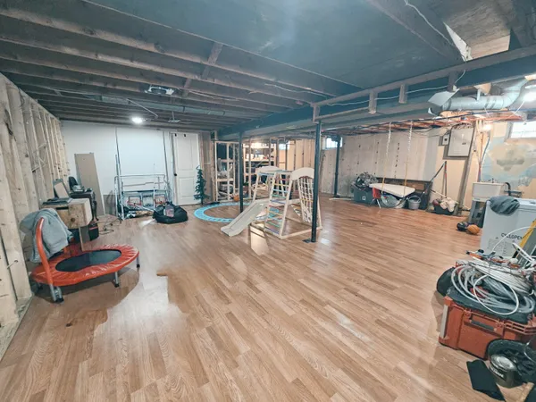 $200,000 | 32330 Grandview Avenue, Westland, MI 48186