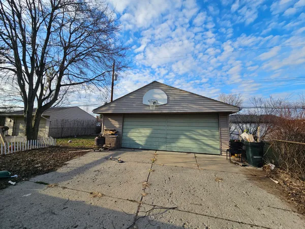 $200,000 | 32330 Grandview Avenue, Westland, MI 48186