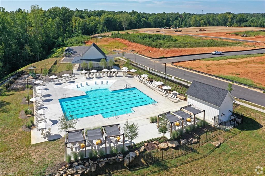 2038 Welden Ridge Road Kernersville, NC 27284 - Photo 2 of 8 Gallery Image 2