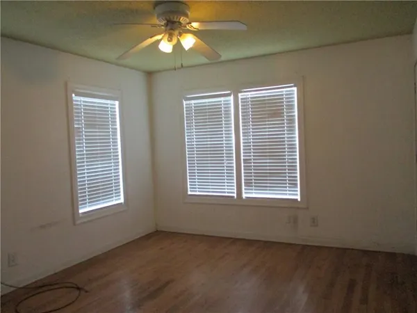 $1,100 | 3530 South Alameda Street, Corpus Christi, TX 78411