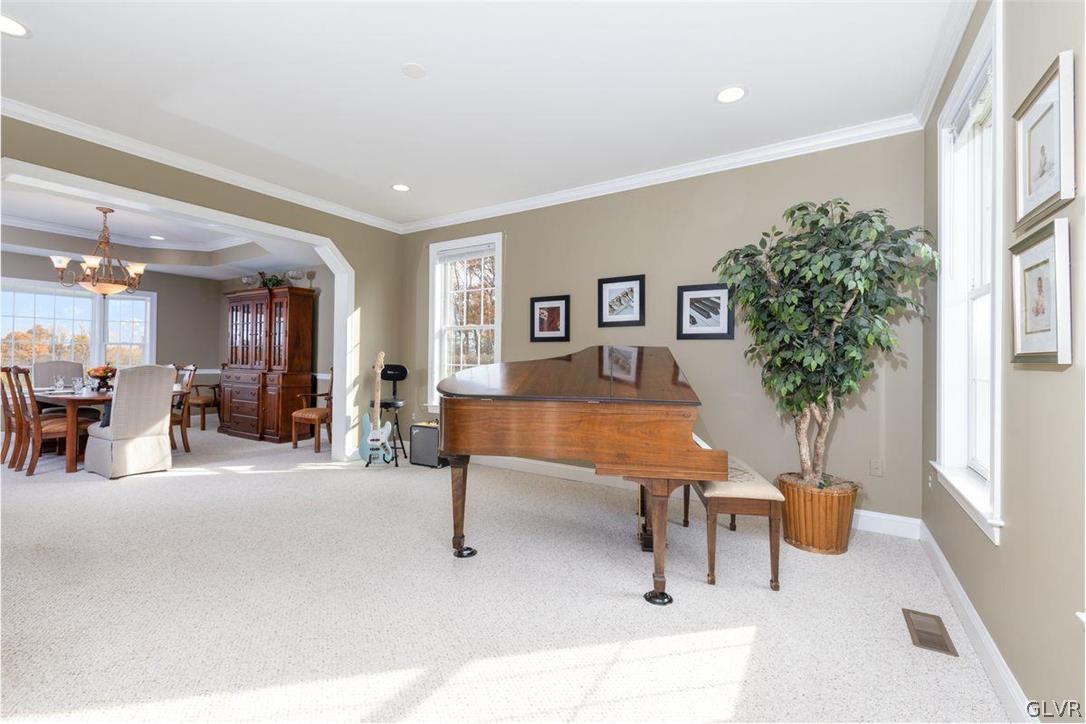 49 Alexander Road Kintnersville, PA 18930 - Photo 8 of 49 Gallery Image 8