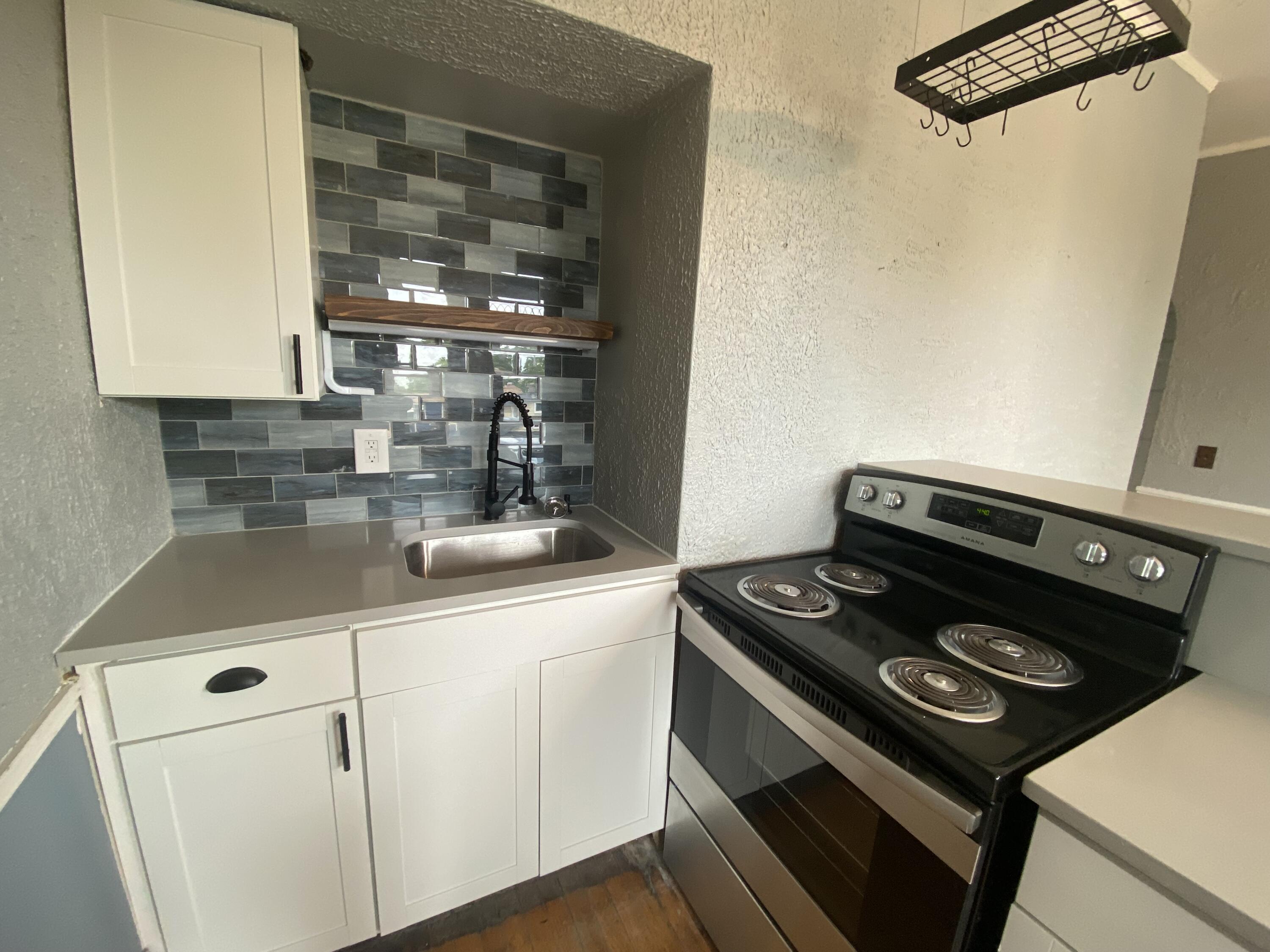 447 West Walnut Street Kalamazoo, MI 49007 - Photo 19 of 23 Photo Jun 01, 4 41 35 PM