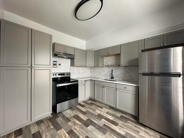 $1,200,000 | 447 West Walnut Street, Kalamazoo, MI 49007