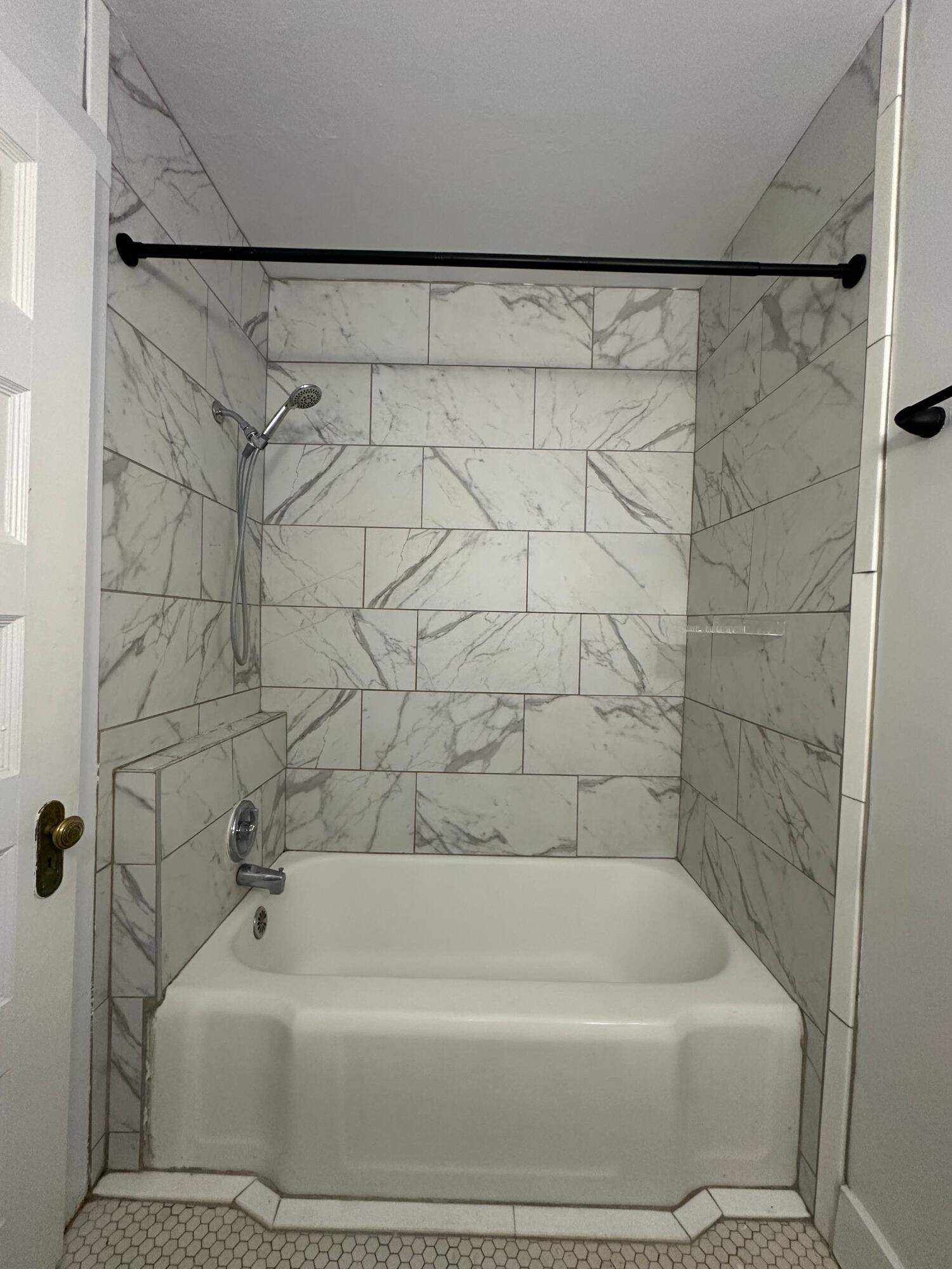 447 West Walnut Street Kalamazoo, MI 49007 - Photo 7 of 23 IMG_2389