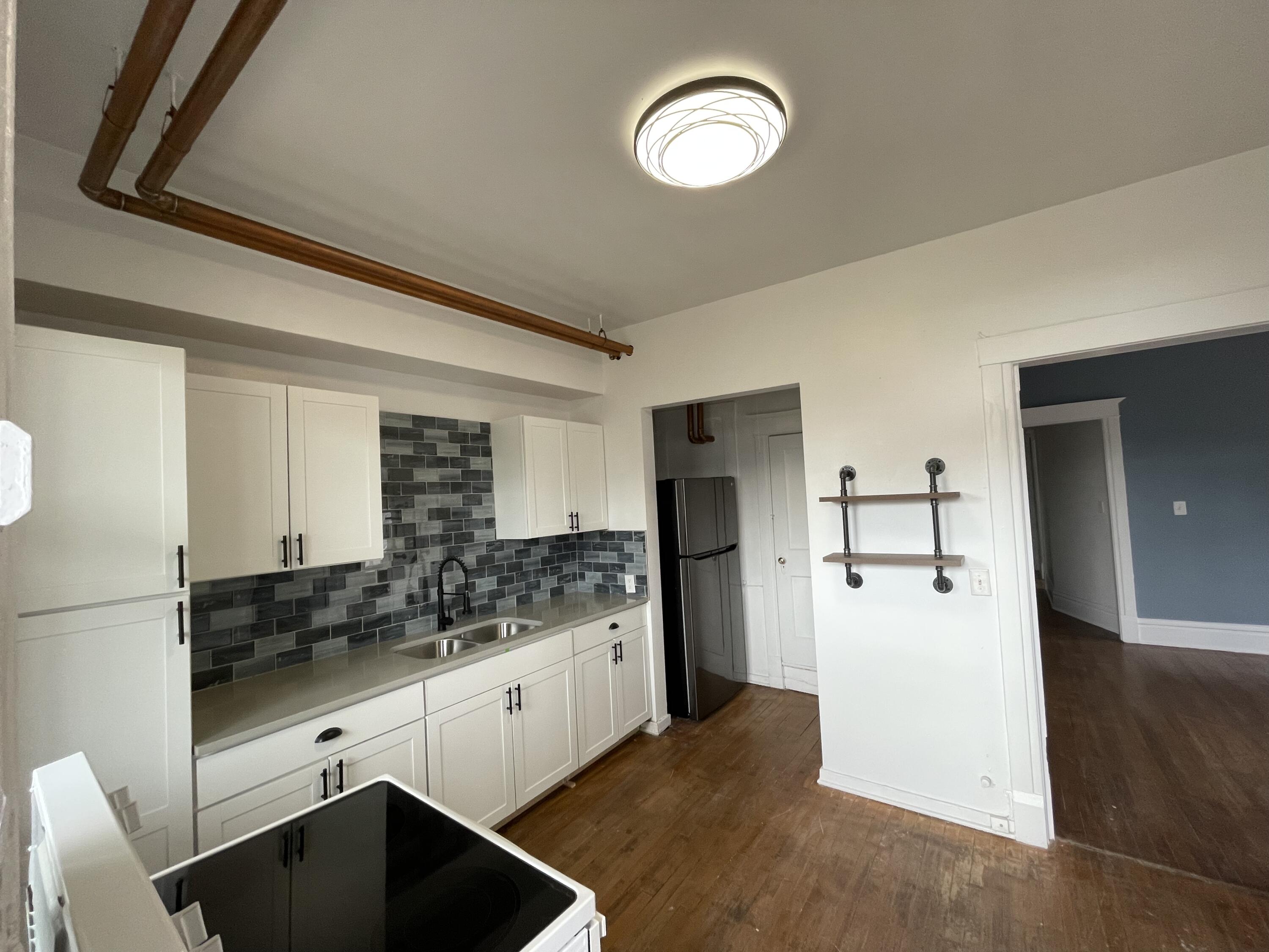 447 West Walnut Street Kalamazoo, MI 49007 - Photo 9 of 23 Photo Mar 17, 3 15 35 PM