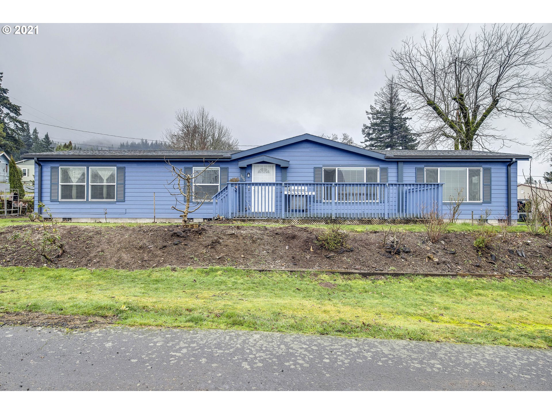 200 Southwest Watts Avenue Cascade Locks, OR 97014 - Photo 1 of 21 Gallery Image 1