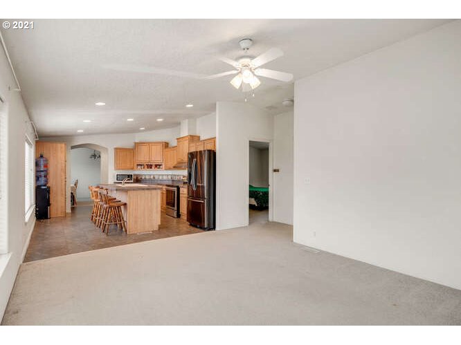 200 Southwest Watts Avenue Cascade Locks, OR 97014 - Photo 11 of 21 Gallery Image 11