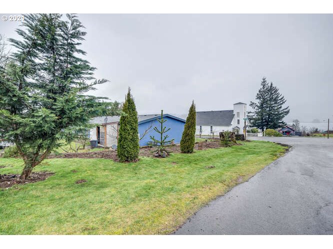 200 Southwest Watts Avenue Cascade Locks, OR 97014 - Photo 19 of 21 Gallery Image 19