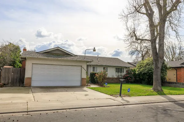 $400,000 | 2408 Tallent Drive, Modesto, CA 95355