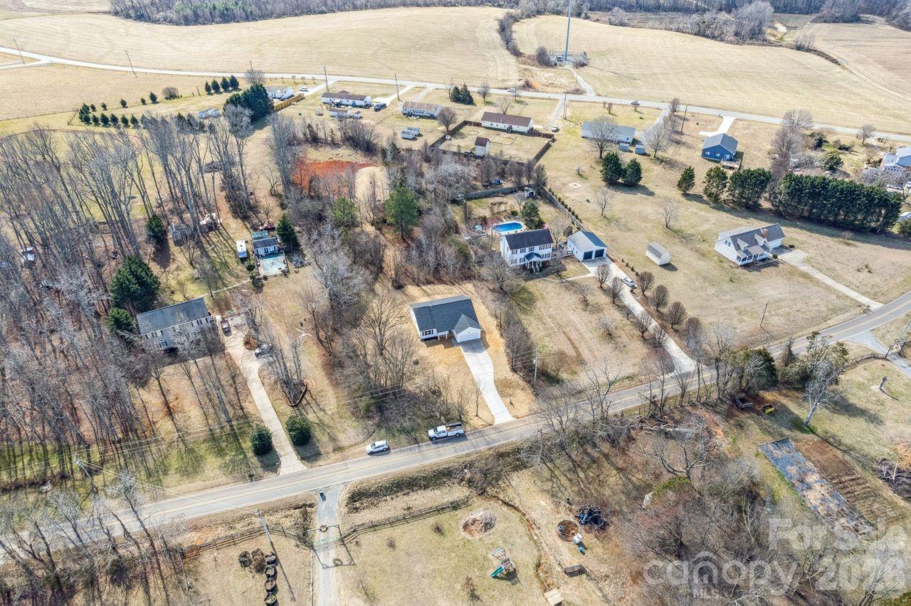 1603 Lewis Farm Road Kings Mountain, NC 28086 - Photo 31 of 34