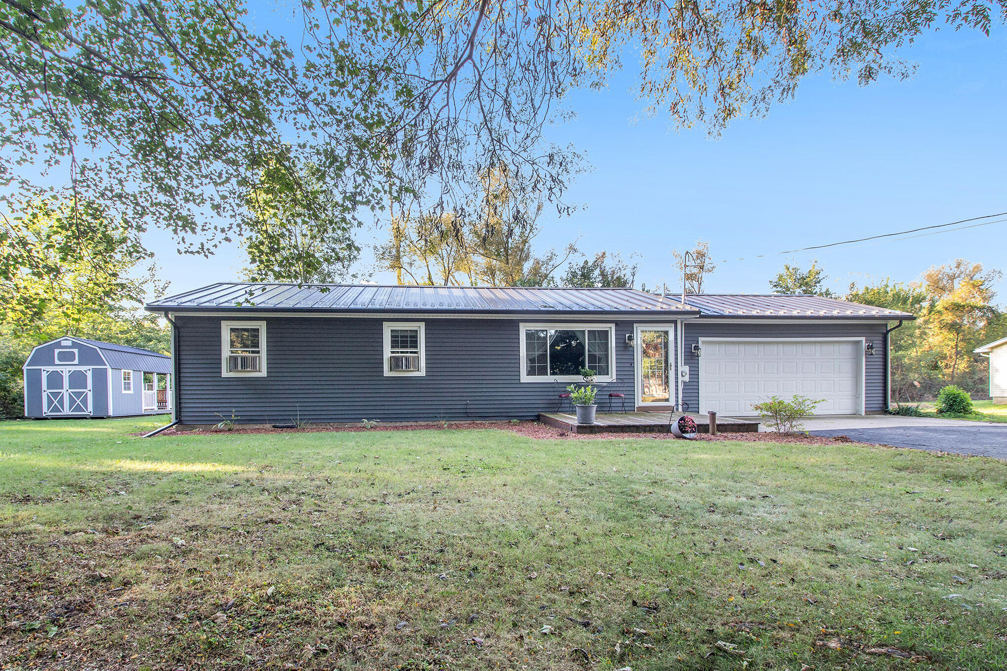 139 Boadway Street Spring Arbor, MI 49283 - Photo 3 of 25 IMG_0132