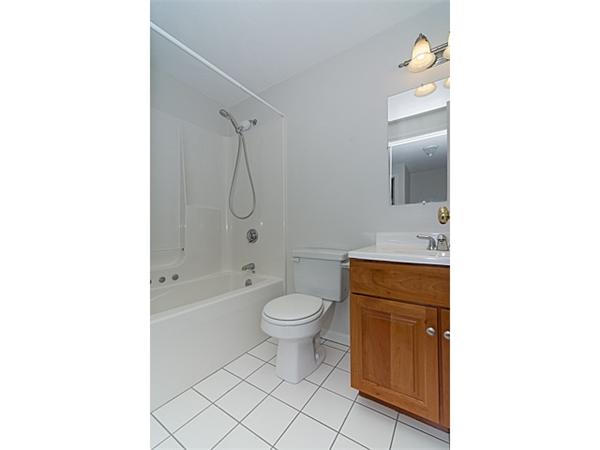 67 Indian Road Waltham, MA 02451 - Photo 10 of 27 Gallery Image 10