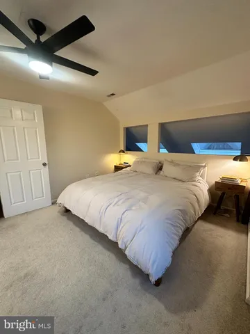 $2,900 | 2504 South Walter Reed Drive, Unit 2, Arlington, VA 22206