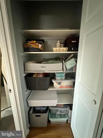 $2,900 | 2504 South Walter Reed Drive, Unit 2, Arlington, VA 22206