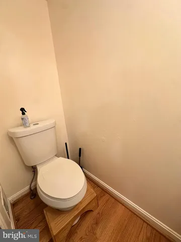 $2,900 | 2504 South Walter Reed Drive, Unit 2, Arlington, VA 22206