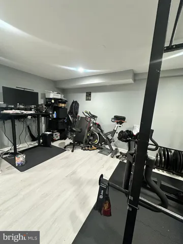 $2,900 | 2504 South Walter Reed Drive, Unit 2, Arlington, VA 22206