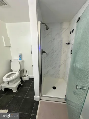 $2,900 | 2504 South Walter Reed Drive, Unit 2, Arlington, VA 22206