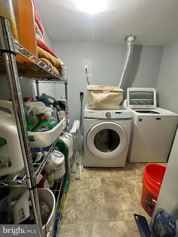 $2,900 | 2504 South Walter Reed Drive, Unit 2, Arlington, VA 22206