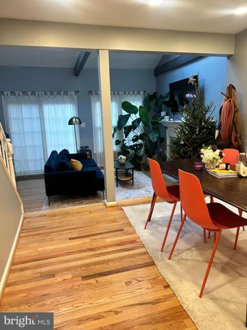 $2,900 | 2504 South Walter Reed Drive, Unit 2, Arlington, VA 22206