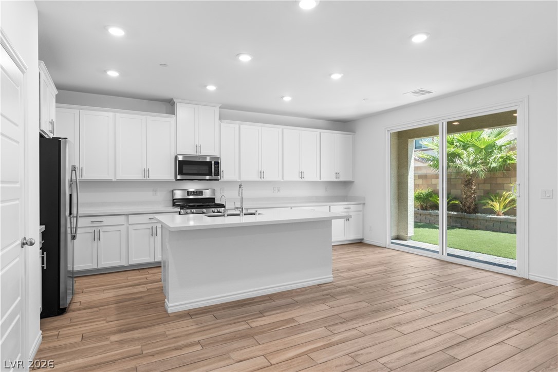 820 Aurelie Ridge Street Henderson, NV 89011 - Photo 7 of 53 Gallery Image 7