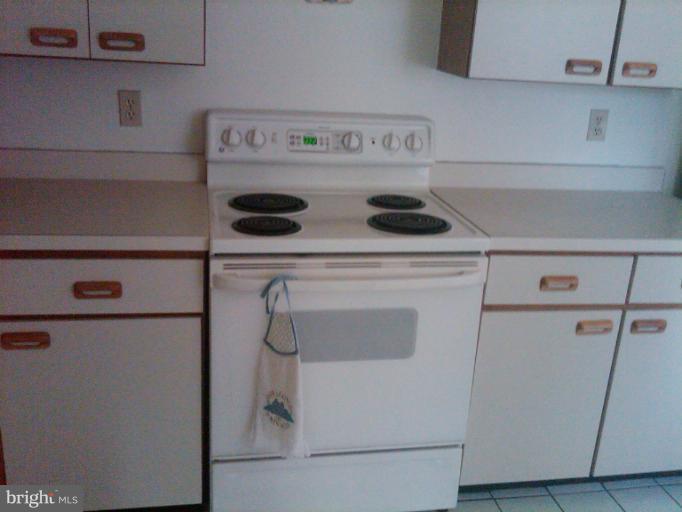 2901 Fallstaff Road, Unit 407 Baltimore, MD 21209 - Photo 4 of 9
