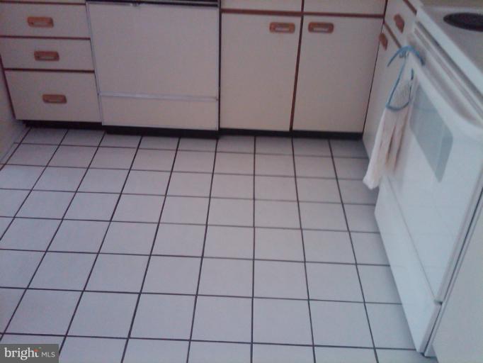 2901 Fallstaff Road, Unit 407 Baltimore, MD 21209 - Photo 7 of 9 a view of a utility room