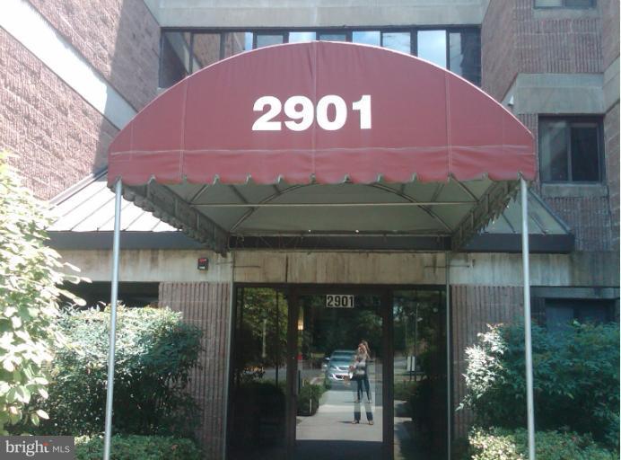 2901 Fallstaff Road, Unit 407 Baltimore, MD 21209 - Photo 9 of 9 a sign board with a outdoor space