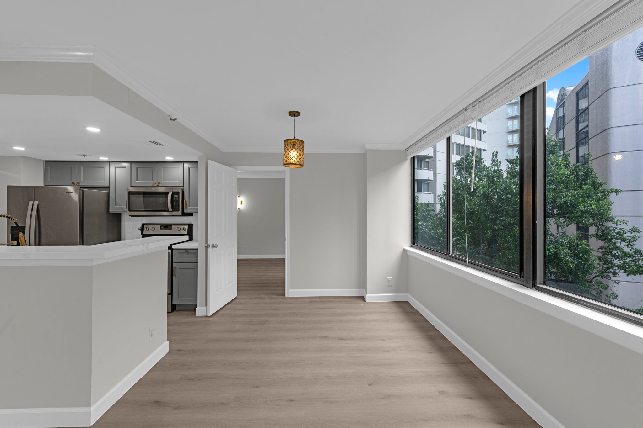3525 Sage Road, Unit 304 Houston, TX 77056 - Photo 11 of 34