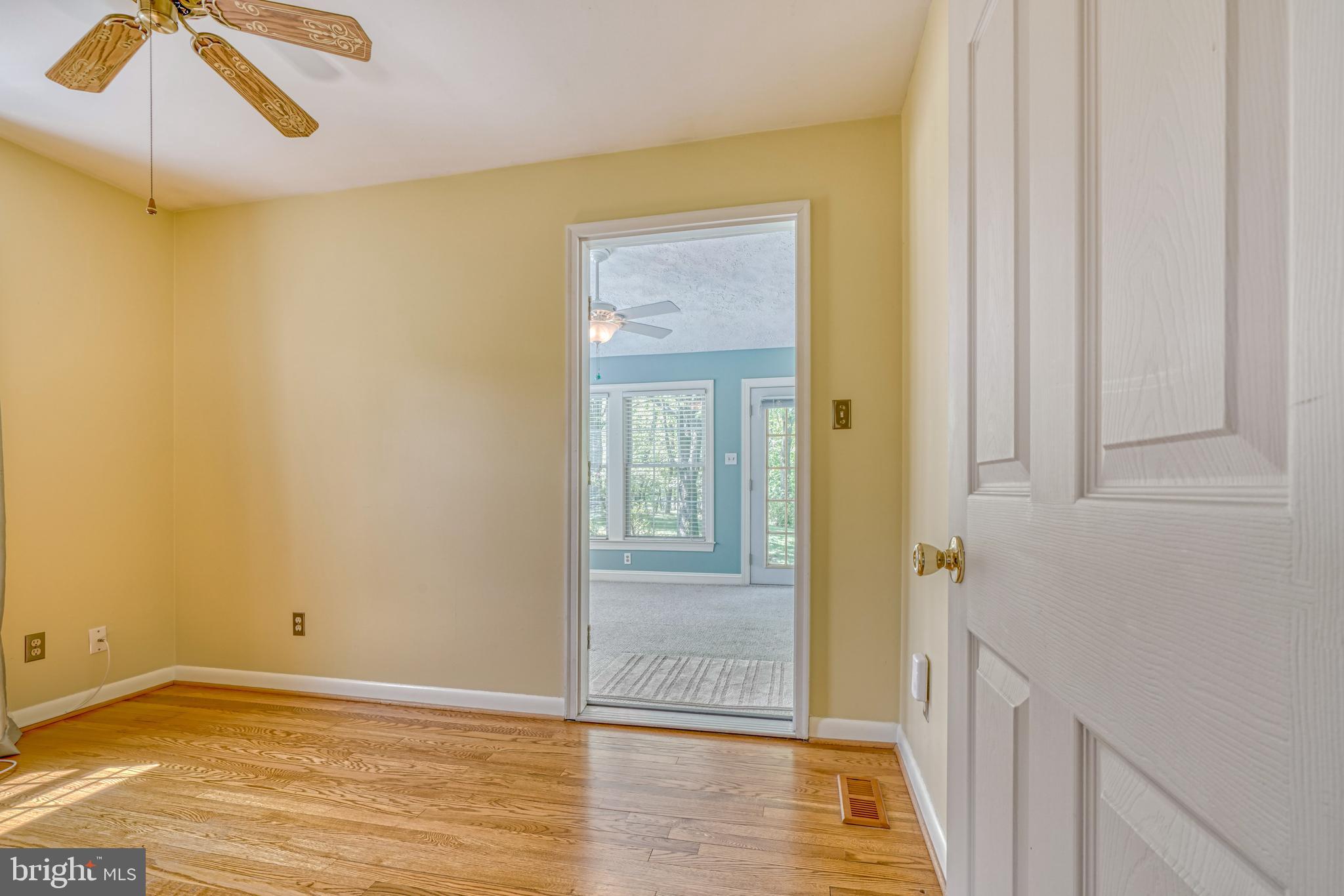 4830 Rollingtop Road Ellicott City, MD 21043 - Photo 18 of 65 Gallery Image 18