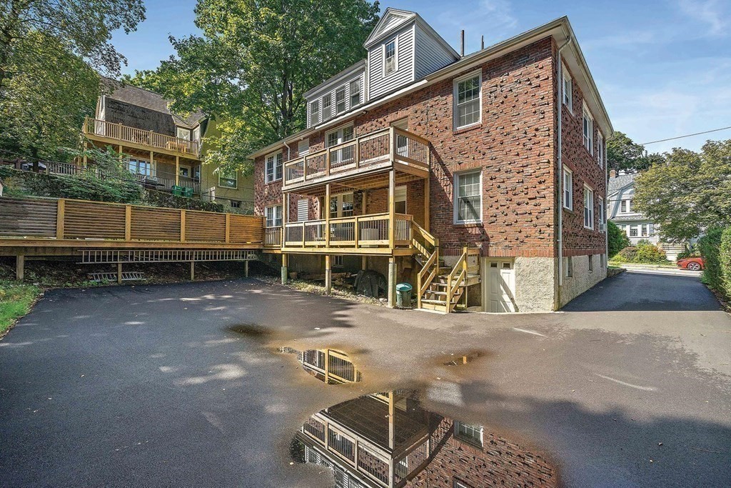 54 Crosby Road, Unit 2 Newton, MA 02467 - Photo 16 of 21 Gallery Image 16