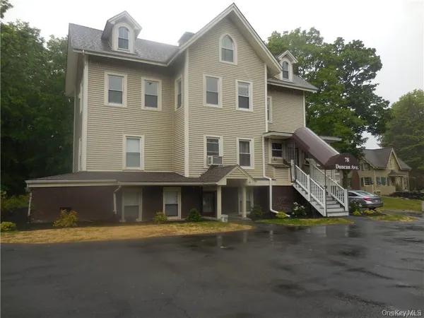 $1,800 | 78 Duncan Avenue, Unit 5, Cornwall-on-Hudson, NY 12520