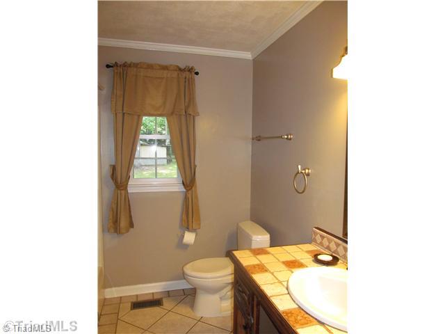 250 Bethany Road Lexington, NC 27292 - Photo 6 of 10 Other Bath.