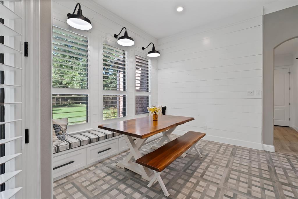 1501 Burleson Retta Road Burleson, TX 76028 - Photo 10 of 40 a room with gym equipment and a rug