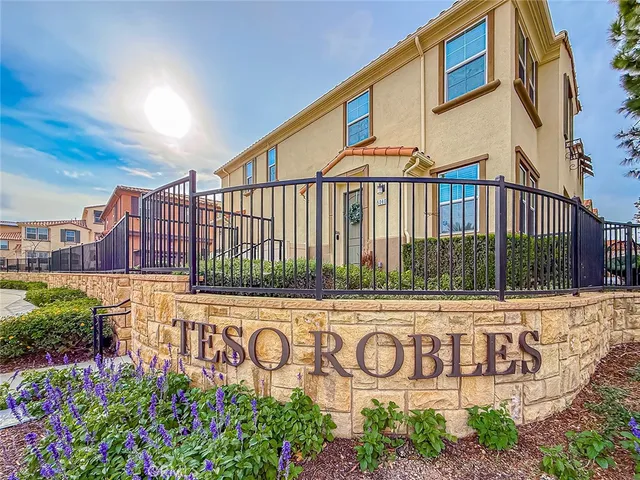 $729,000 | 389 Castiano Street, Camarillo, CA 93012