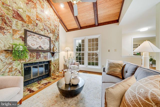 $935,000 | 10836 Brewer House Road, Rockville, MD 20852