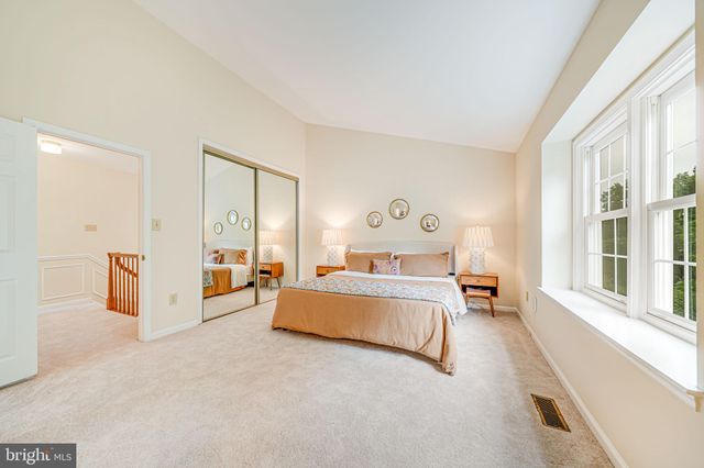 $935,000 | 10836 Brewer House Road, Rockville, MD 20852