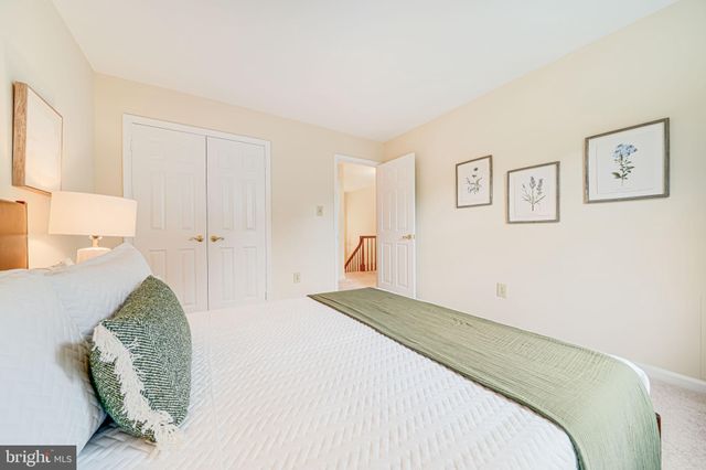 $935,000 | 10836 Brewer House Road, Rockville, MD 20852