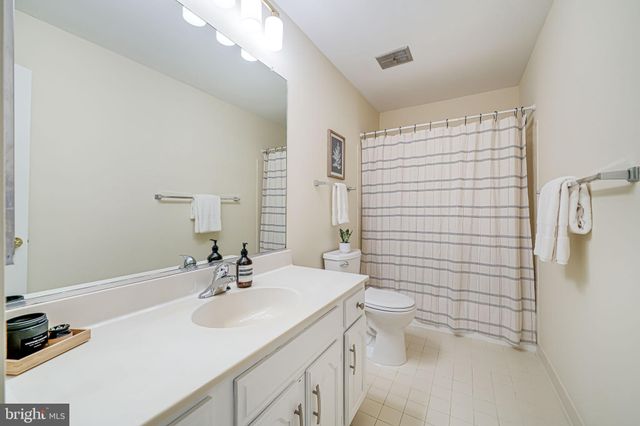 $935,000 | 10836 Brewer House Road, Rockville, MD 20852