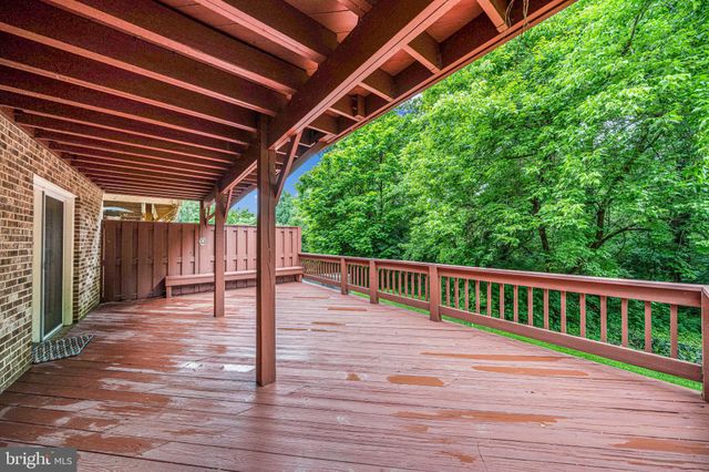 $935,000 | 10836 Brewer House Road, Rockville, MD 20852